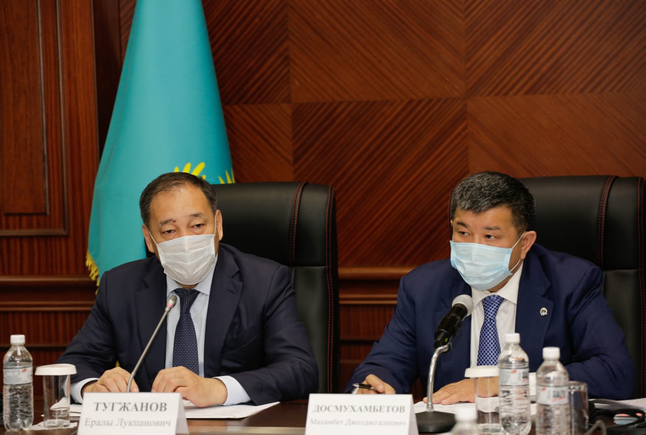 اتىراۋ:  پرەمەر-ءمينيستردىڭ ورىنباسارى ەرالى توعجانوۆ ارنايى كەڭەس وتكىزدى