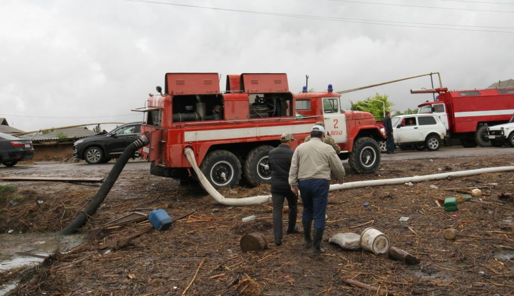 ماقتاارال: سۋ باسقان اۋىلداردان 8 455 تەكشە مەتر سۋ شىعارىلدى