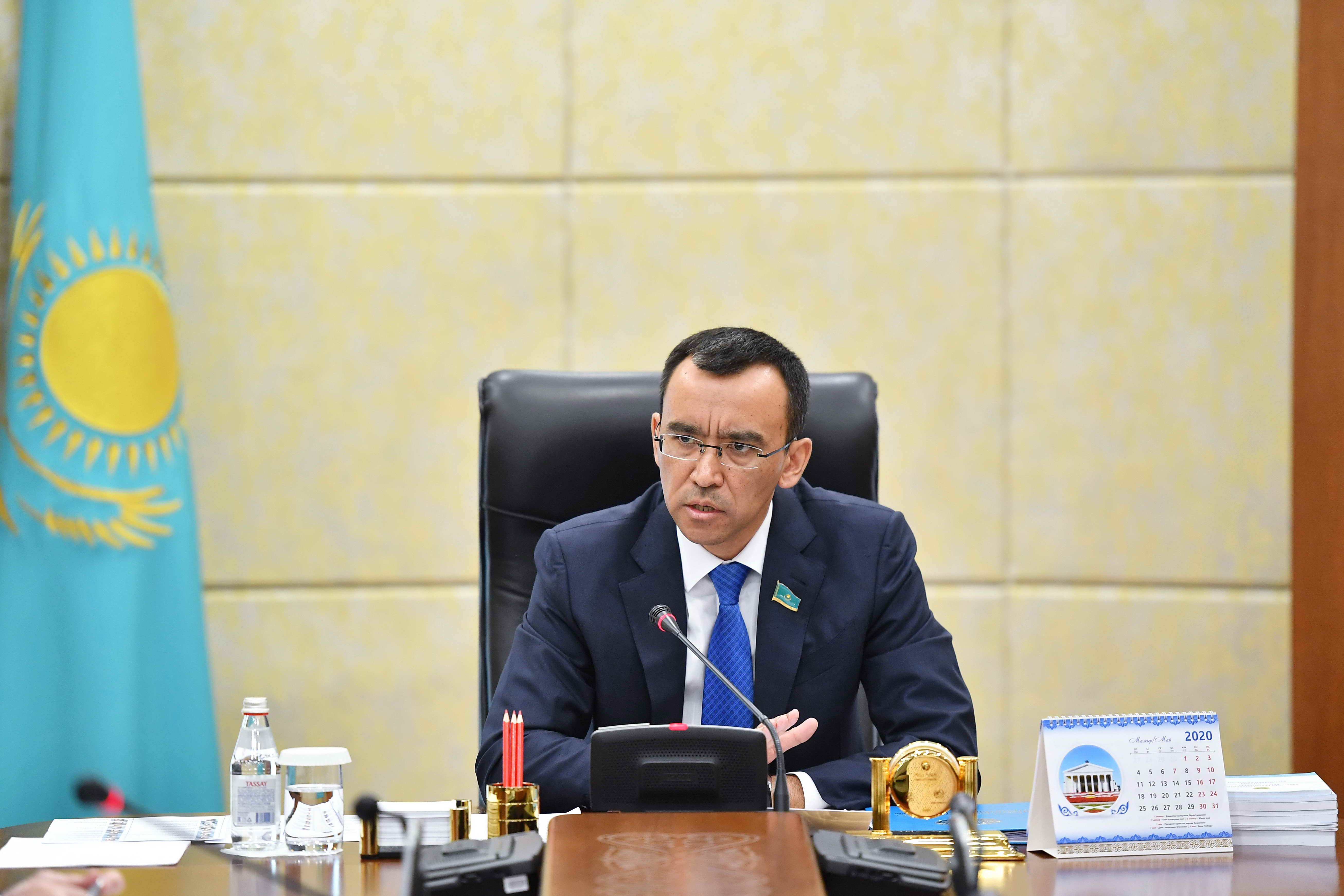 سەناتتىڭ كەزەكتى وتىرىسىنىڭ كۇن ءتارتىبى بەلگىلەندى