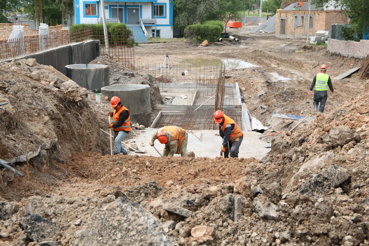 قورداي اۋدانىندا قيراعان ۇيلەر قالپىنا كەلتىرىلۋدە