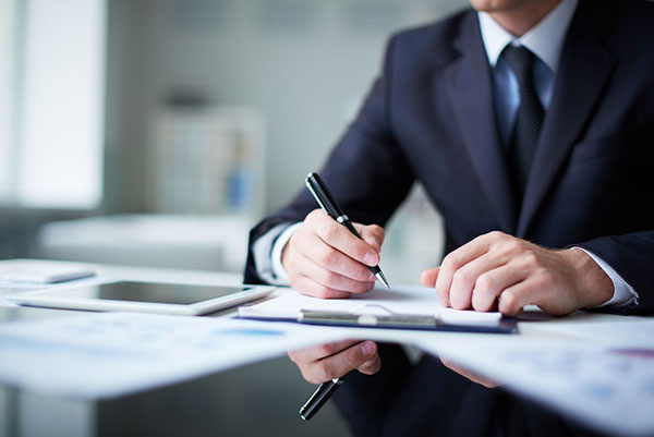 راۋشان ەسبەرگەن: بيزنەستە مىقتى جەڭبەيدى