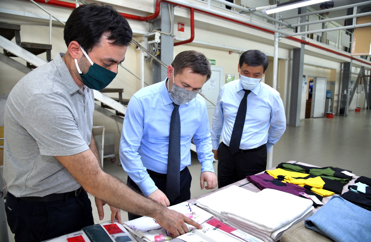 م.ايتەنوۆ كارانتيننەن كەيىن قايتا اشىلعان كاسىپورىنداردىڭ جۇمىسىمەن تانىستى