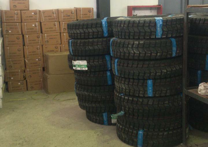 تۇركىستان: كەدەن بەكەتتەرىندە 64 ميلليون تەڭگەنىڭ زاڭسىز تاۋارى تاركىلەندى