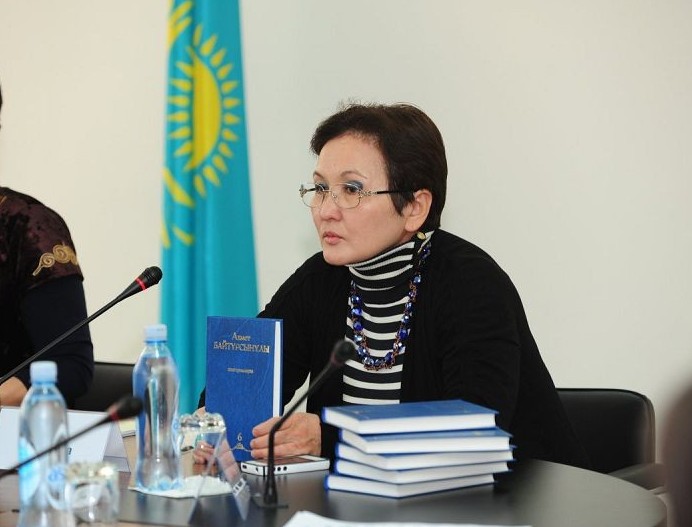 اشارشىلىق پەن ساياسي قۋعىن-سۇرگىن قۇرباندارىن ەسكە الۋ كۇنىن ەكى بولەك بەلگىلەۋ كەرەك