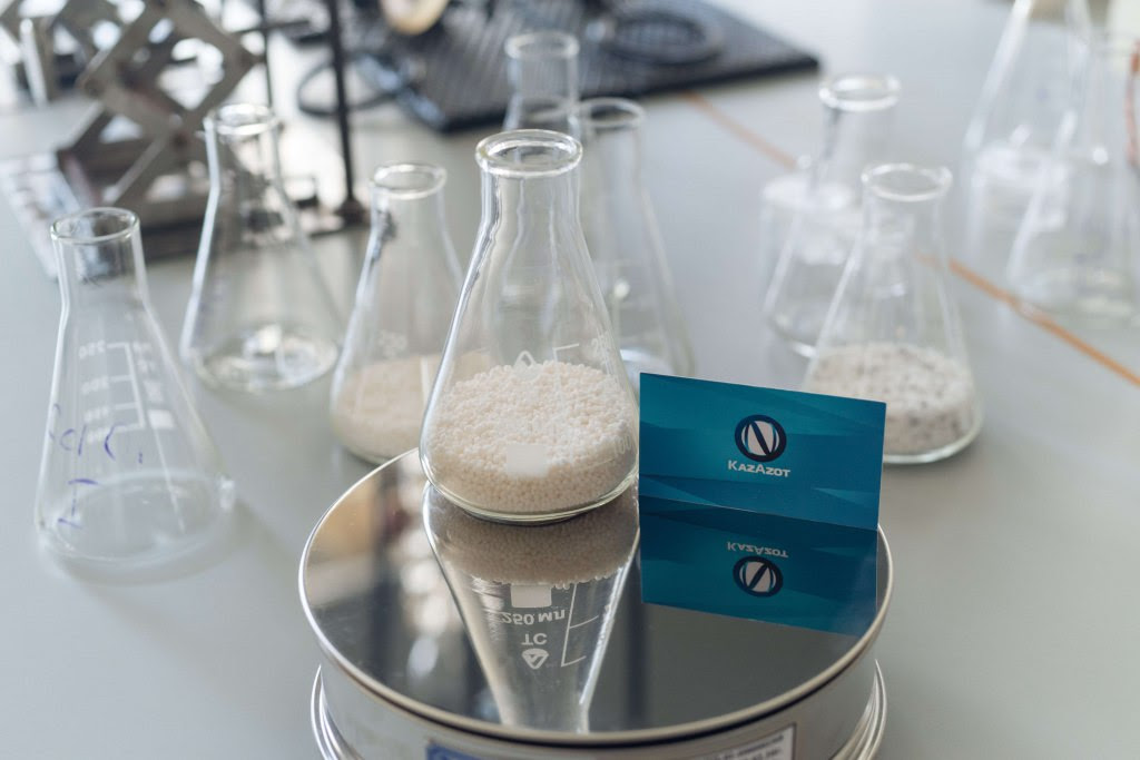 "قازازوت" اق اممياك سەليتراسى ءوندىرىسىن  ۇلعايتپاق