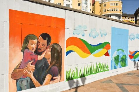 شىمكەنتتە 421 سوت وتىرىسىندا بالالار مۇددەسى قورعالدى