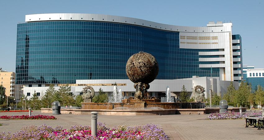 مەملەكەتتىك قارجى جونىندەگى قوعامدىق كەڭەستىڭ وتىرىسى ءوتتى