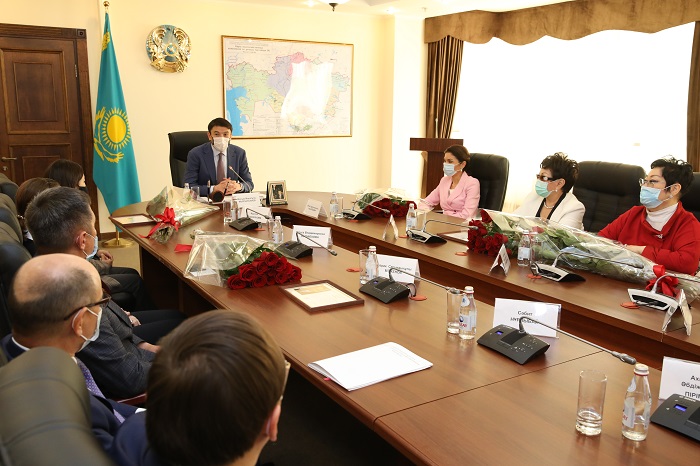 قازاقستاندا ەكولوگتار كۇنى اتاپ ءوتىلدى