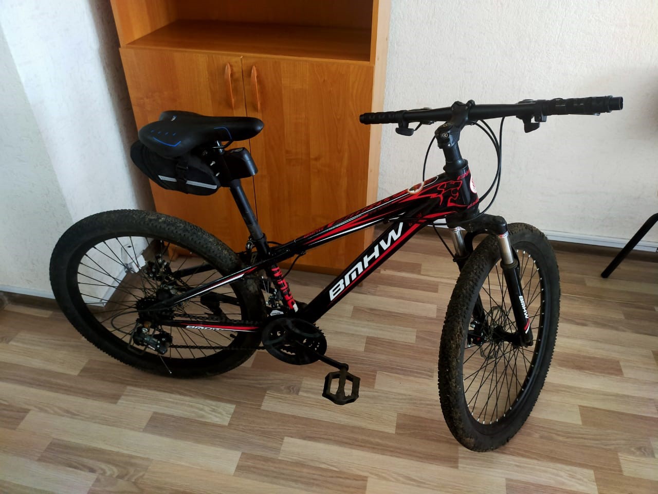 پەتروپاۆلدا ماۋسىمدىق قىلمىس ءورشىپ تۇر