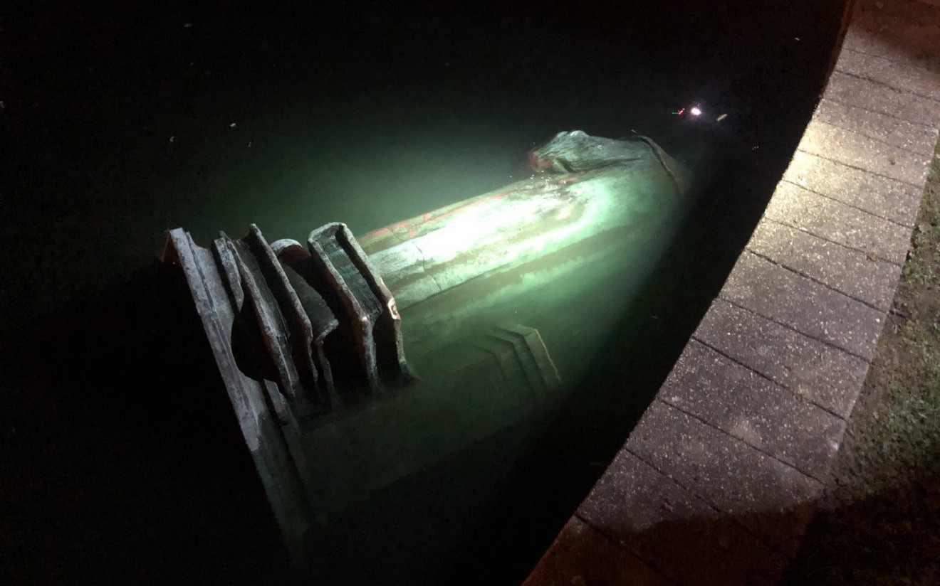 اقش-تا حريستوفور كولۋمبتىڭ ەسكەرتكىشى قۇلاتىلدى