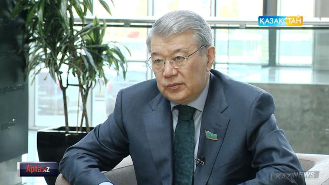 ماملەگەرلىك جولىندا