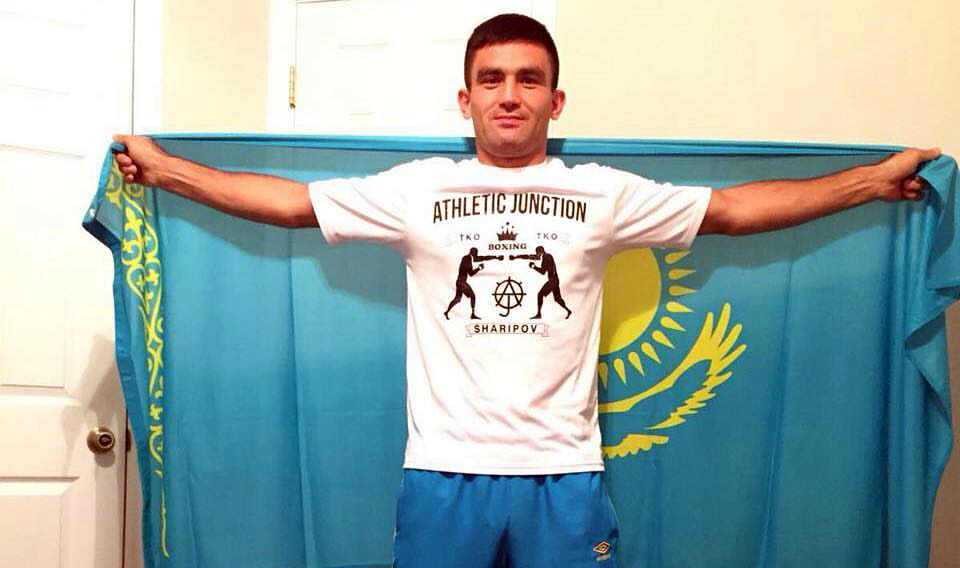 بوبىرجان مومينوۆ امەريكالىق قارسىلاسىن ۇتتى