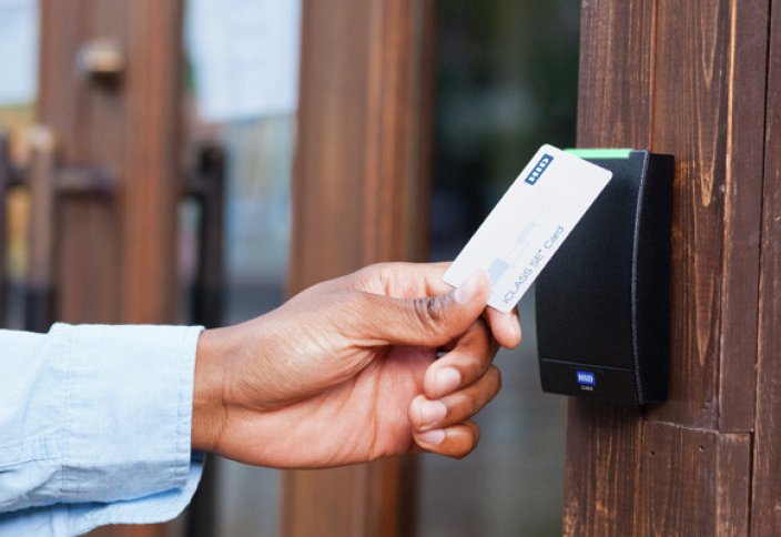 مەشىتكە سمارت-كارتا ارقىلى كىرگىزەدى