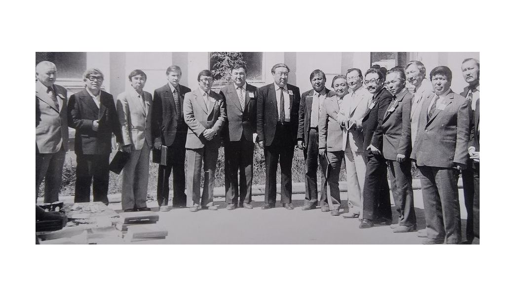 قىزىل ارايلى كەشتىڭ جالقىنى نەمەسە ارىپتەس تۋرالى ۇزىك سىر