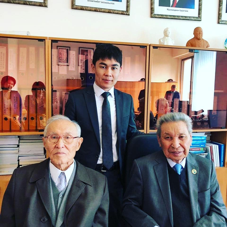 ويساۋلى ءھام قازاق ادەبيەتىنىڭ قاسقا نارى