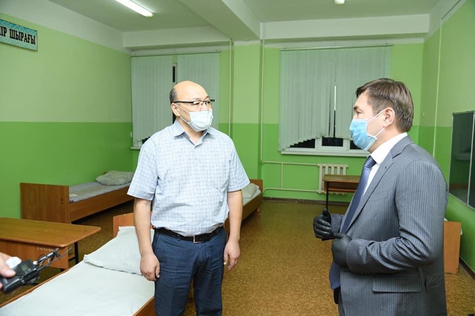 مۇرات ايتەنوۆ ينفەكتسيالىق گوسپيتال جۇمىسىمەن تانىستى