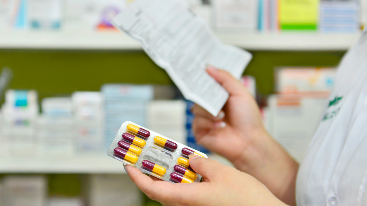 قوستاناي وبلىسىندا ءدارى-دارمەك جەتكىلىكتى