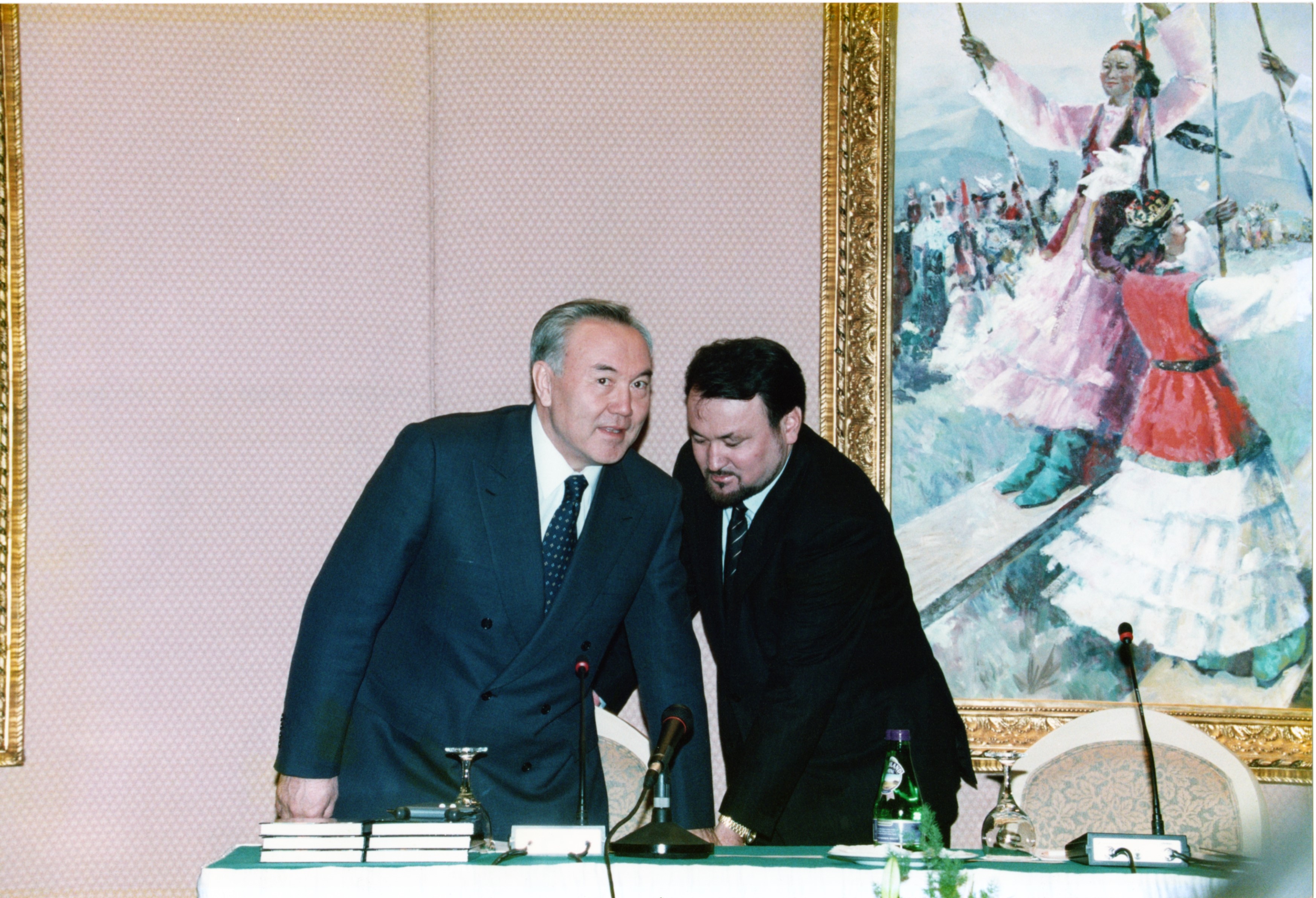 ەلباسى تاعىلىمى