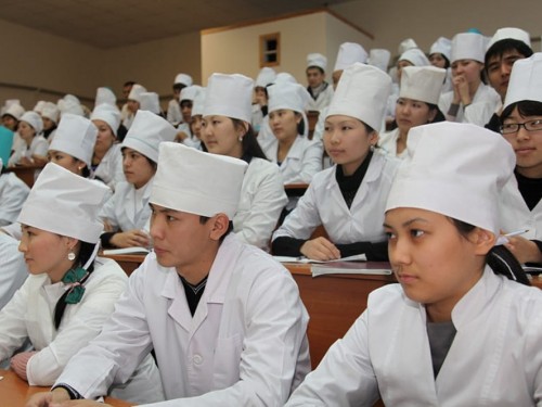 اتىراۋعا 278 مەديتسينا مامانى قاجەت