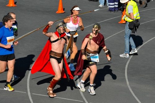 جىلدىڭ سوڭىندا وتەدى