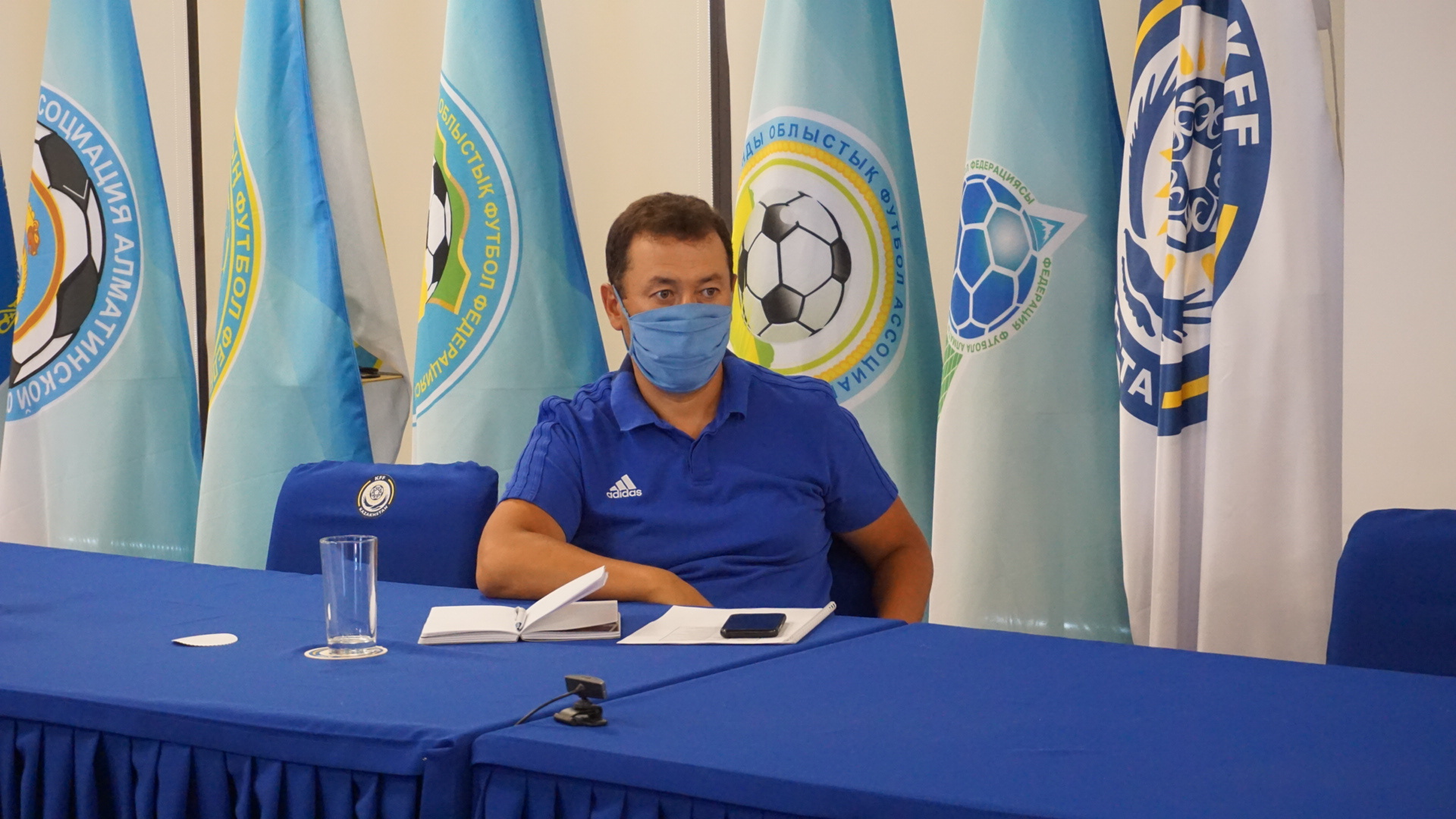 چەمپيوناتتى قايتا جالعاستىرۋ جايىن تالقىلادى