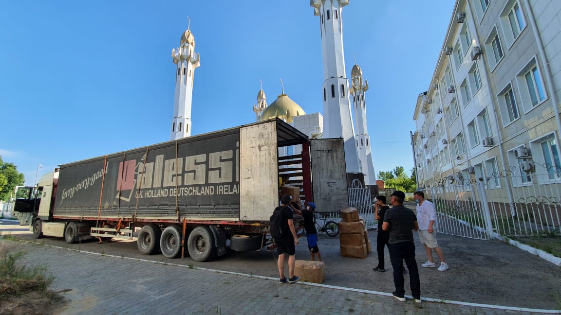 قوستانايعا 40 مىڭ جەكە قورعانىش كوستيۋمى جەتكىزىلدى