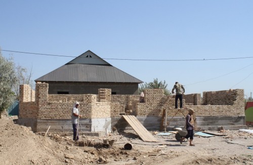 ماقتاارالدىقتار كورسەتىلىپ جاتقان كومەككە العىس ايتۋدا