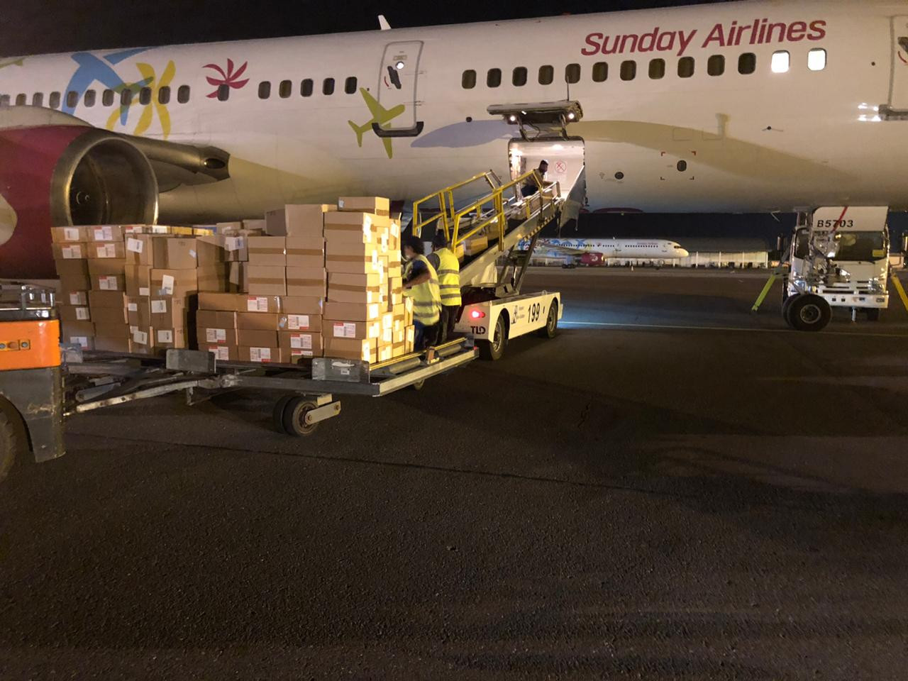 ەلورداعا كەزەكتى ءدارى-دارمەك پارتياسى ۇشاقپەن جەتكىزىلدى