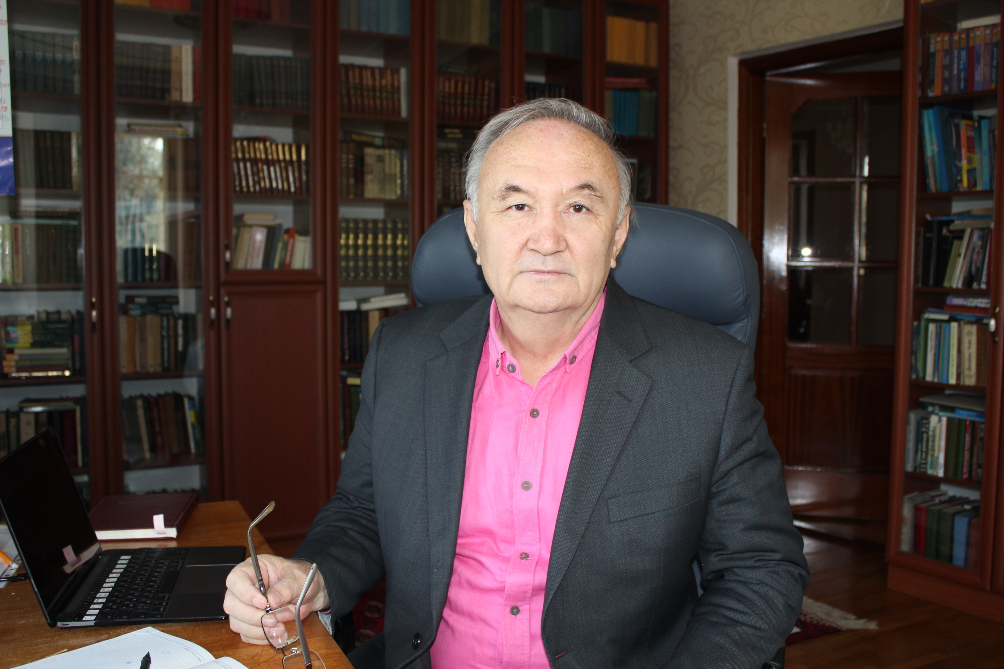 قازاقستاننان باسقا وتان جوق