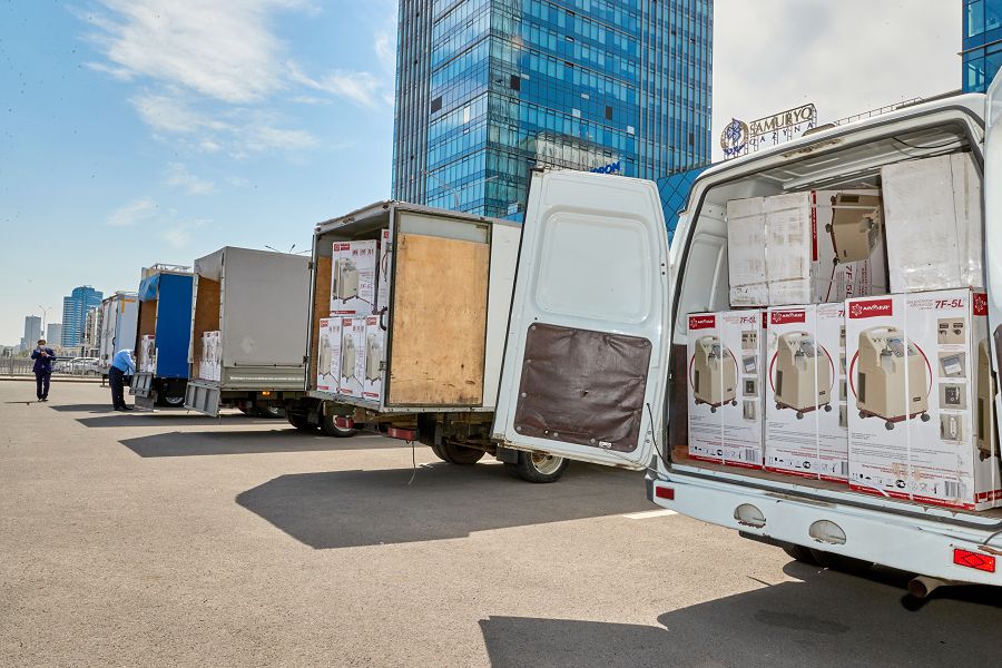 «سامۇرىق-قازىنا» ىندەتپەن كۇرەسكە كومەك كورسەتۋدە