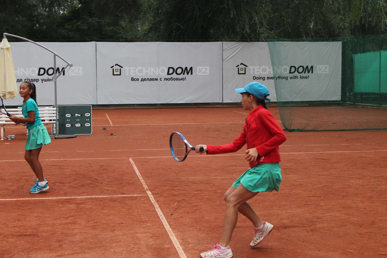 ۋكراينادا توپ جاردى