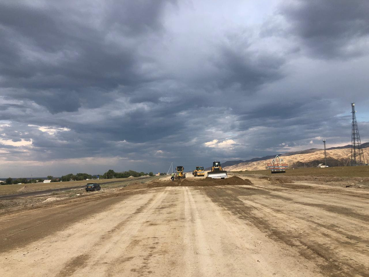 "تالدىقورعان – وسكەمەن"  جولىن قايتا جاڭارتۋ جۇمىستارى قارقىندى جۇرۋدە