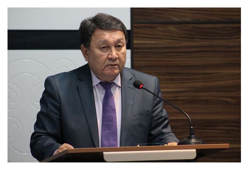 جانىنا عىلىمدى سەرىك ەتكەن