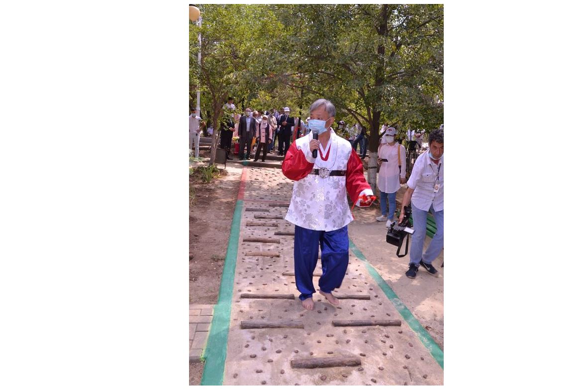 جالاڭاياق جۇرەتىن گۇلزار اشىلدى