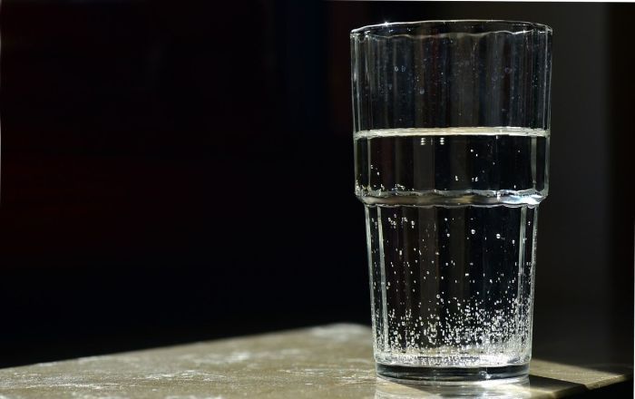 اقتوبەدەگى "باۋىرلاستار" كەشەنىنىڭ تۇرعىندارى سۋسىز قالدى