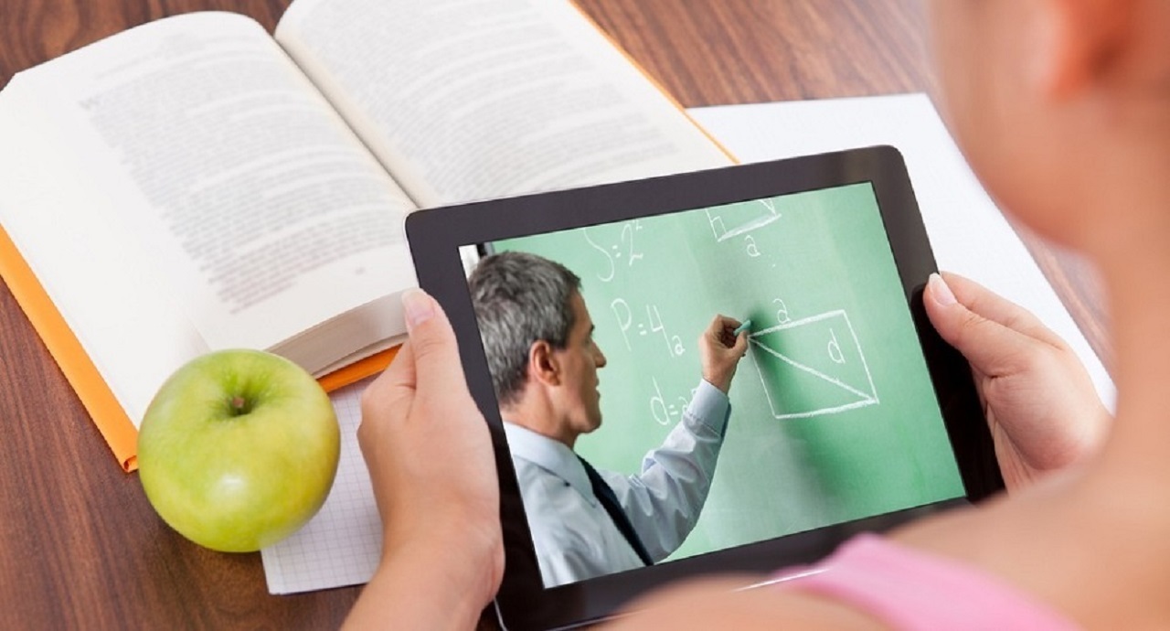 مەكتەپتەر قاشىقتان وقىتۋعا دايىن با؟