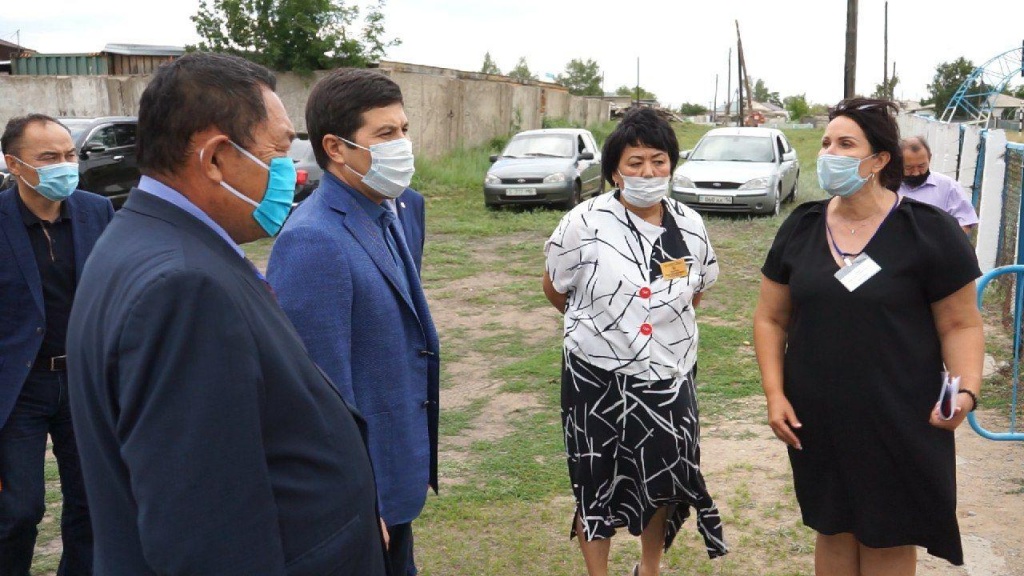 وبلىس اكىمى پاۆلودار اۋدانىنداعى جوندەۋ جانە قۇرىلىس جۇمىستارىن تەكسەردى