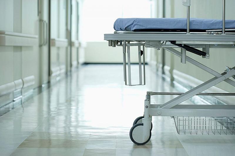 قوستانايدا 2 پروۆيزورلىق گوسپيتال جۇمىسىن توقتاتتى