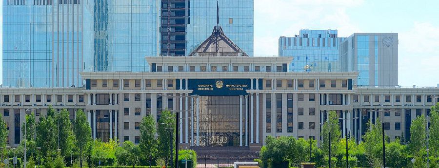 اسكەر قاتارى جاس ماماندارمەن تولىعۋدا