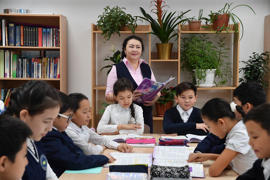 پەداگوگيكالىق كەڭەستەر ءوتىپ جاتىر