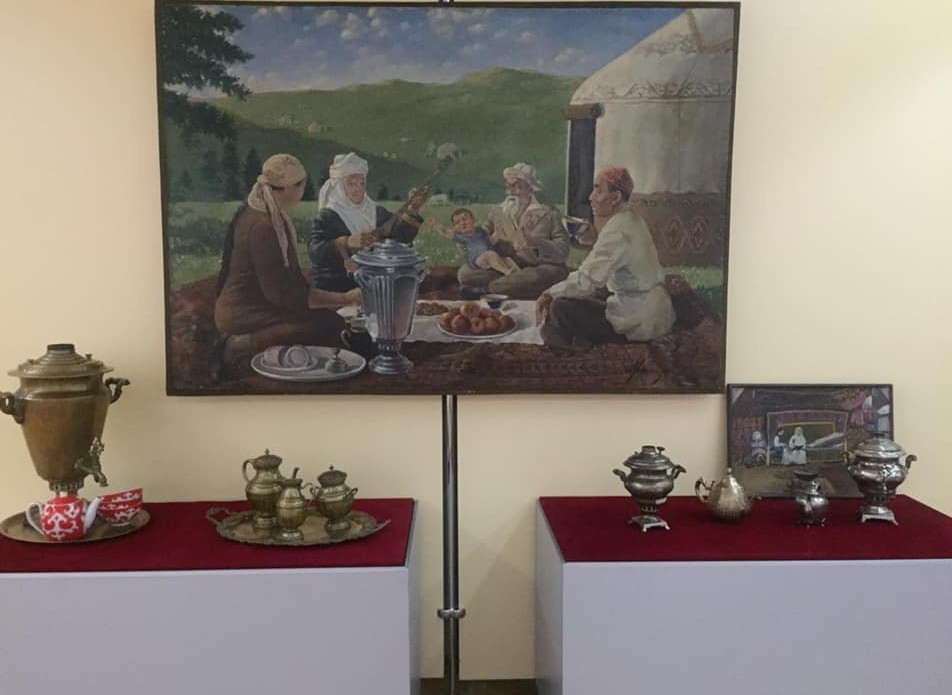 الماتىدا ساماۋرىندار كورمەسى اشىلدى