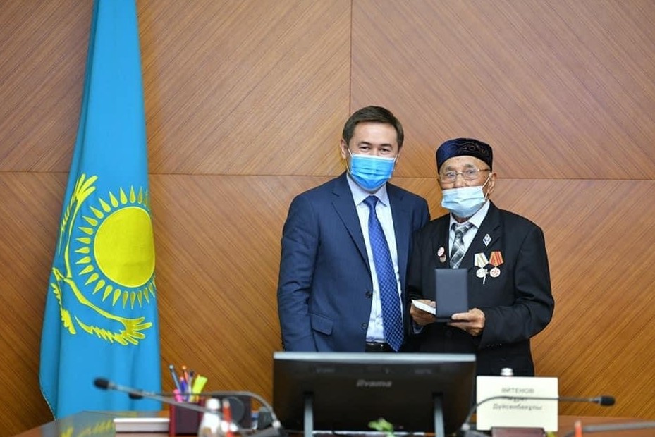 شىمكەنتتە ۇلاعاتتى ۇستازدار ماراپاتتالدى