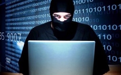 ينتەرنەت الاياقتارى تاعى ءبىر پەتروپاۆل تۇرعىنىن الداپ كەتتى