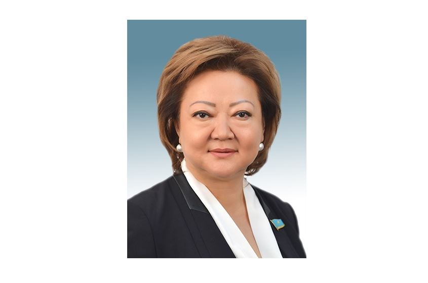 دينارا نۇكەتاەۆا قازاقستاندىقتاردى كونستيتۋتسيا كۇنىمەن قۇتتىقتادى