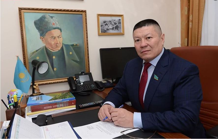 بۇل جولعى قۇجاتتان نە ءتۇيدىم؟