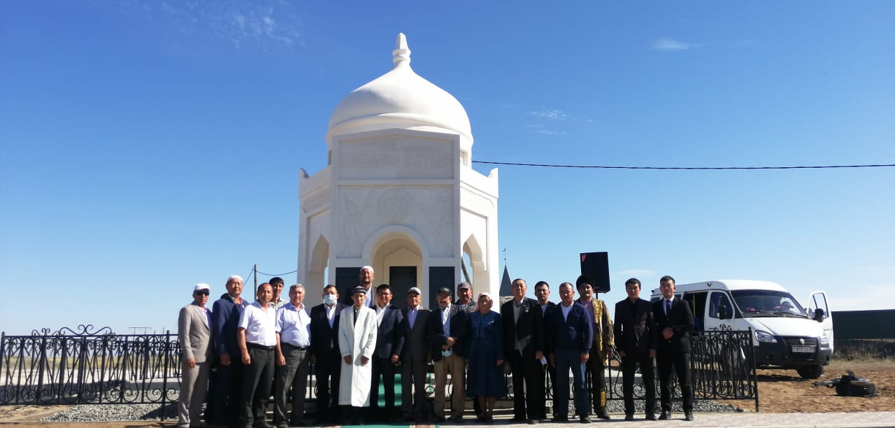 ەرسارى باتىرعا كەسەنە ورناتىلدى