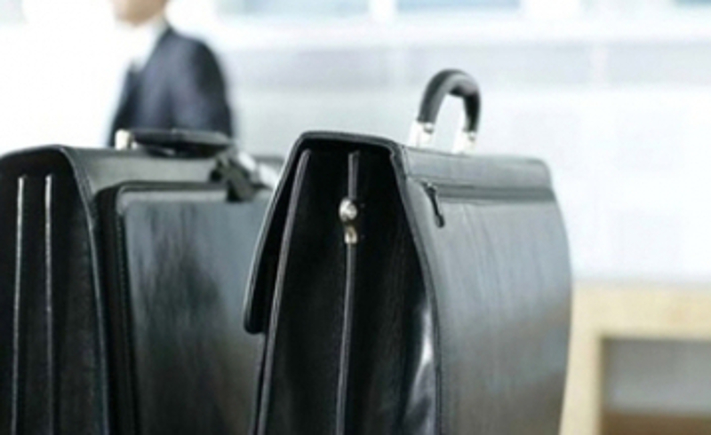 اتىراۋدا قۇرمانعازى اۋدانىنىڭ اكىمى قىزمەتتەن كەتۋگە ءوتىنىش بەردى