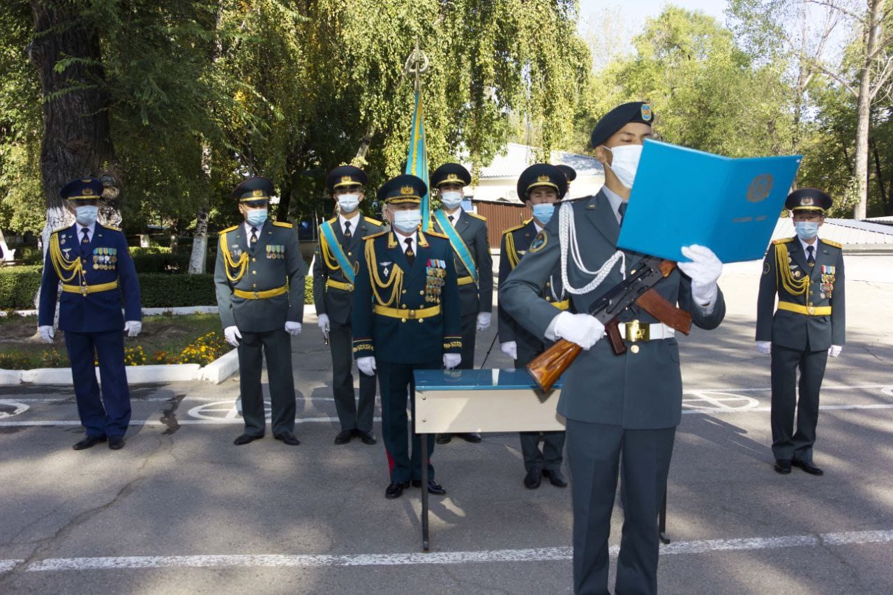 اسكەري ينستيتۋتتىڭ كۋرسانتتارى ونلاين رەجيمدە انت قابىلدادى