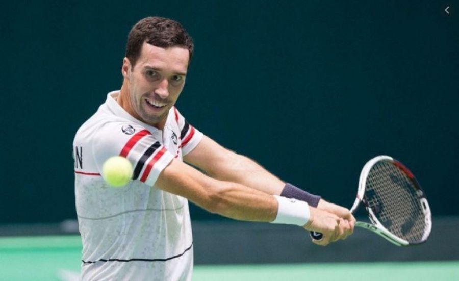 بىرەۋى جەڭىپ, بىرەۋى جەڭىلدى