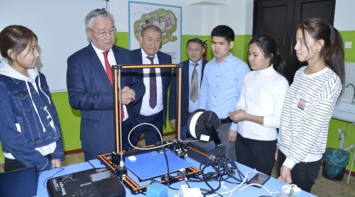 شەتەلدىك ستۋدەنتتەر نەگە قازاقستاندا وقىعىسى كەلەدى؟